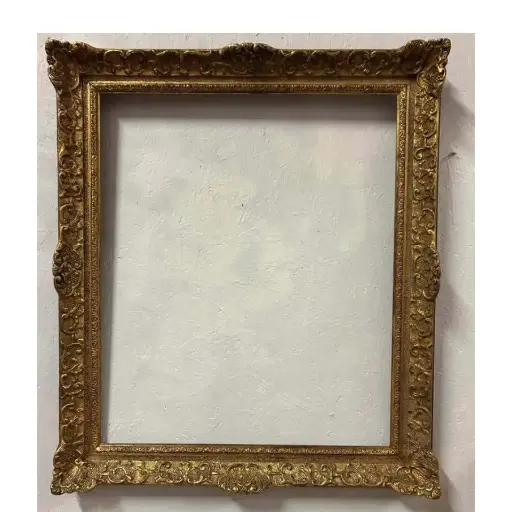 Cadre sculpté doré